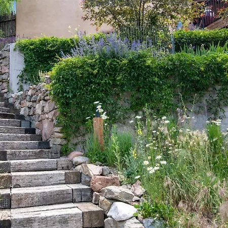 3 Bedroom - 5 Min. Walk To Canyon Rd. - Adobe Dream Holiday home